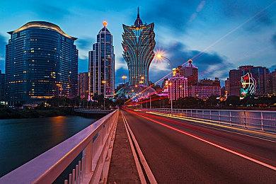 新《月姬格斗》苍崎青子VS远野志贵第二段实机演示